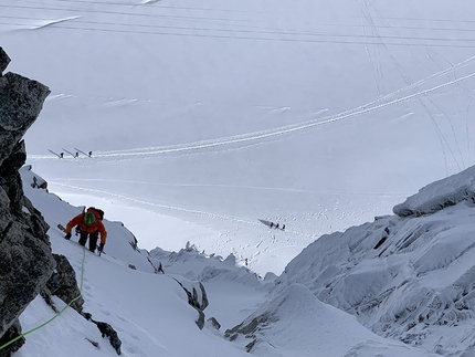 Grand Flambeau Monte Bianco, Ezio Marlier - Alberto Corbella sul Grand Flambeau (Monte Bianco) durante l'apertura di Monia Mena insieme a Ezio Marlier il 27/10/2019