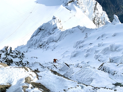 Grand Flambeau Monte Bianco, Ezio Marlier - Alberto Corbella sul Grand Flambeau (Monte Bianco) durante l'apertura di Monia Mena insieme a Ezio Marlier il 27/10/2019