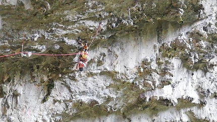 Sandro Neri - Sandro Neri su Helikopter v Posasti, 8c a Ospo (Slovenia)