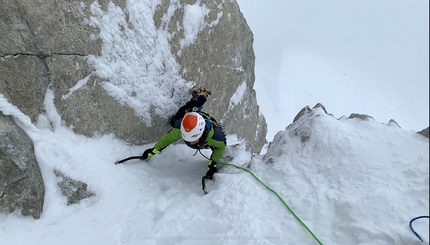 Grand Flambeau Monte Bianco, Ezio Marlier - Sabrina Zunino sul Grand Flambeau (Monte Bianco) durante l'apertura di Sexocet insieme a Ezio Marlier 31/10/2019