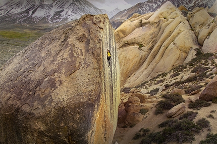 Reel Rock 2019 - La climber statunitense Nina Williams sul boulder highball Too Big to Flail a Bishop