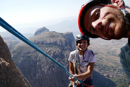 Madagascar Tsaranoro, Martina Mastria, Filippo Ghilardini - Madagascar - Tsaranoro: Martina Mastria e Filippo Ghilardini su Out of Africa