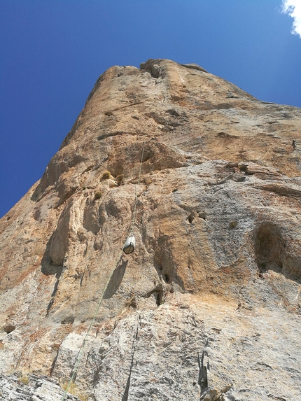 Domuzucan Peak, Geyikbayiri, Turchia, Gilberto Merlante, Wojtek Szeliga, Tunc Findic - Domuzucan Peak, Turchia: durante l'apertura di 500+ (Gilberto Merlante, Wojtek Szeliga, Tunc Findi 10/2019c)