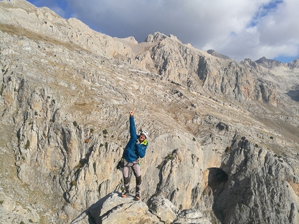 Domuzucan Peak, Geyikbayiri, Turchia, Gilberto Merlante, Wojtek Szeliga, Tunc Findic - Domuzucan Peak, Turchia: Gilberto Merlante in cima