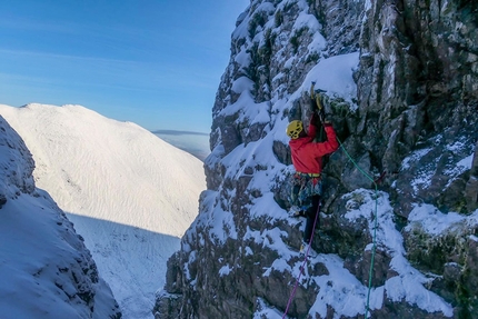 Esordio della stagione d'arrampicata invernale in Scozia con Boswell e Robertson