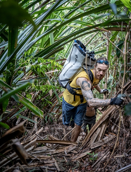 Tioman Island, Dragon Horns, Malaysia - Dragon Horns Tioman Island: Jonas Wallin on the approach trail in the jungle