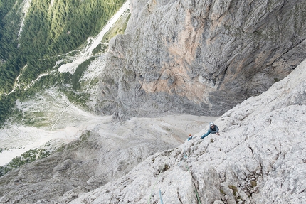 Sassopiatto, Dolomiti - Sassopiatto, Dolomiti: Melodia dl chiet - Cresta dl infiern salito da Martin Dejori, Aaron Moroder, Alex Walpoth (27- 28/08/2019)