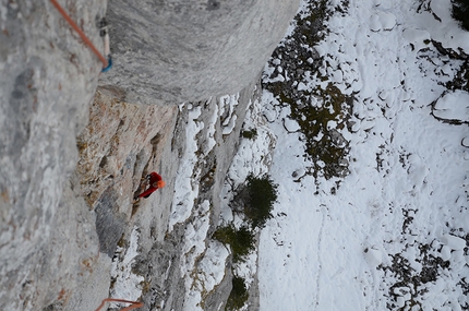 Simon Chatelan - Simon Chatelan sale From Kirov with Love (200m, M9) sul Roche Percé nel Gastlosen in Svizzera con Nicolas Jaquet 