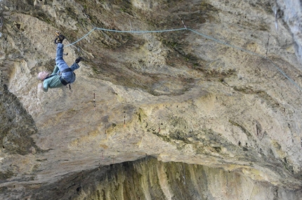 Darek Sokołowski sale Ironknight a Eptingen in Svizzera in Dry Tooling Style