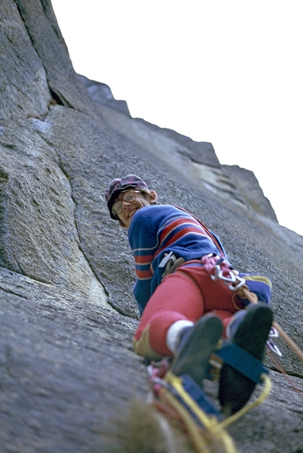 Daniele Caneparo - Daniele Caneparo in apertura su Mangas Colorado sul Caporal, Valle dell'Orco, 1984