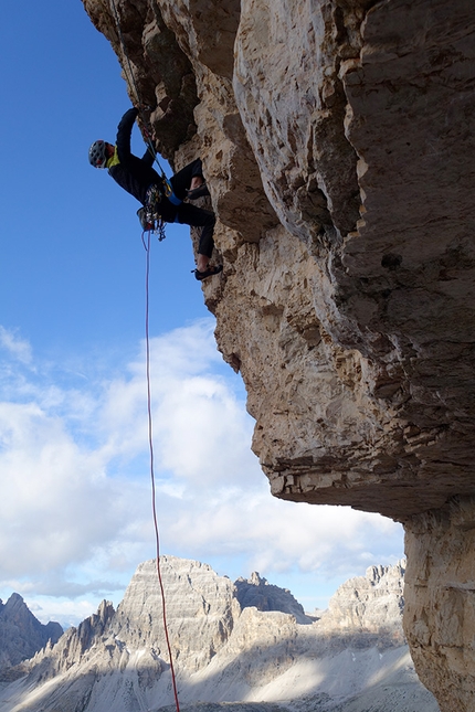 Tre Cime di Lavaredo, Dolomites, Alessandro Baù, Claudio Migliorini, Nicola Tondini - Space Vertigo at Tre Cime di Lavaredo, Dolomites