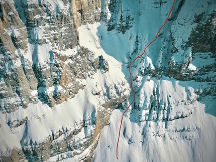 Cima Termoncello, Brenta Dolomites - The line of L’Enfant (Terribile), Cima Termoncello, Brenta Dolomites (Andrea Cozzini, Alberto Ferrazza, Claudio Lanzafame, Marco Maganzini 10/12/2019)