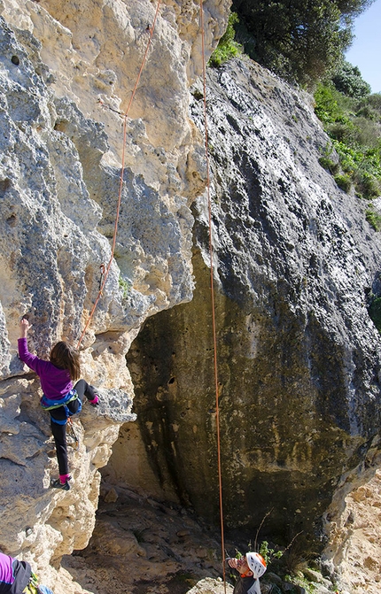 Arrampicata in Sardegna - Arrampicata ad Isili in Sardegna 