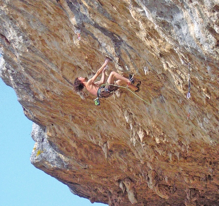 Arrampicata in Sardegna - Adam Ondra su La Signora con la falce a Isili nel 2007