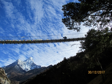 Alex Txikon - Ama Dablam