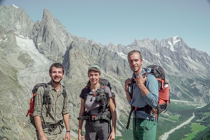 Va' Sentiero, Sentiero Italia - Giacomo Riccobono, Sara Furlanetto e Yuri Basilicò nel massiccio del Monte Bianco camminando lungo il Sentiero Italia, l’alta via più lunga del mondo