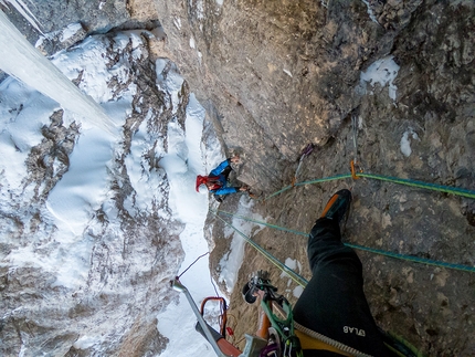 Vallunga, Dolomiti, Daniel Ladurner, Johannes Lemayer - Happy New Year in Vallunga, Dolomiti (Daniel Ladurner, Johannes Lemayer 31/12/2019)