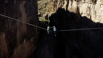 Banff Mountain Film Festival World Tour 2020 - The Imaginary Line: Corbin Kunst e Jamie Maruffo 