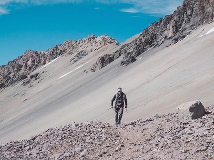 Martin Zhor Aconcagua - Martin Zhor durante la sua salita in velocità dell'Aconcagua in 3:38:17