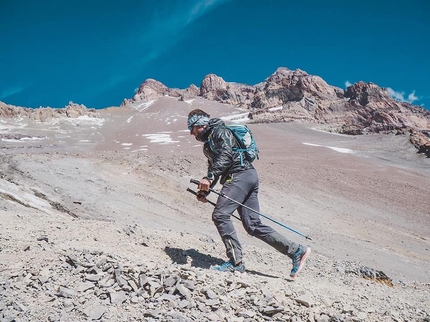 Martin Zhor Aconcagua - Martin Zhor durante la sua salita in velocità dell'Aconcagua in 3:38:17