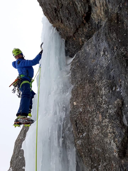 Heiligkreuzkofel Dolomites, Simon Messner, Manuel Baumgartner - Making the first ascent of Raperonzolo up Heiligkreuzkofel / Sass de la Crusc in the Dolomites (Manuel Baumgartner, Simon Messner 18/12/2019 )