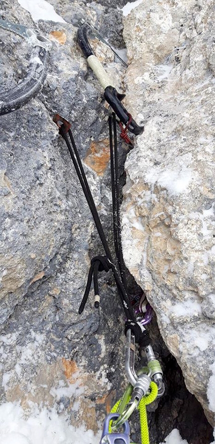 Heiligkreuzkofel Dolomites, Simon Messner, Manuel Baumgartner - Making the first ascent of Raperonzolo up Heiligkreuzkofel / Sass de la Crusc in the Dolomites (Manuel Baumgartner, Simon Messner 18/12/2019 )