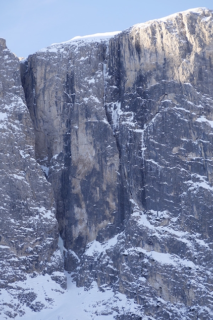 Mur del Pisciadù, Sella, Dolomiti - Mur del Pisciadù, Sella, Dolomiti dove corre la via Kami(n)kaze di Simon Kehrer e Lukas Troi