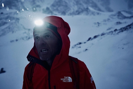 Simone Moro, Tamara Lunger, Gasherbrum - Simone Moro e Tamara Lunger nel labirinto di crepacci e seracchi sopra il Campo Base del Gasherbrum