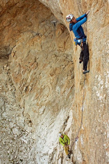 Red, Moon and Star - Kizilin Bacì (Ala Daglar) - Luca Giupponi on the second pitch of Red, Moon and Star