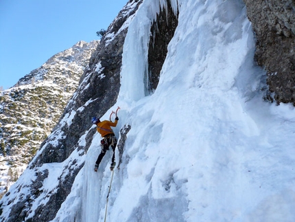 Dolomice, il festival di arrampicata su ghiaccio a Sappada