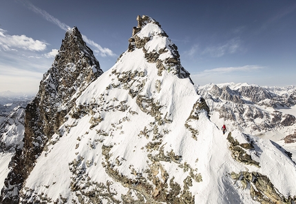 Cervino Grandes Murailles - Cervino Grandes Murailles: primo concatenamento invernale in 4 giorni e 40 ore complessive per François Cazzanelli e Francesco Ratti. Dal 20 al 23 gennaio 2020 le due guide alpine hanno salito la Catena Furggen, il Cervino, la Catena delle Grandes Murailles e la Catena delle Petites Murailles.