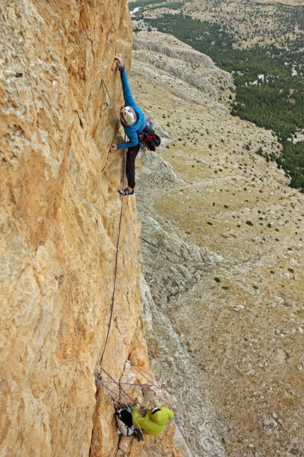 Red, Moon and Star - Kizilin Bacì (Ala Daglar) - Luca Giupponi on the sixth pitch of Red, Moon and Star