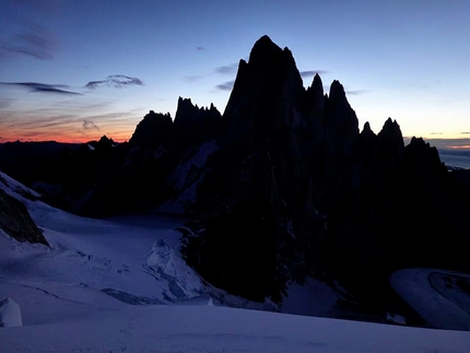 Cerro Piergiorgio Patagonia - Cerro Piergiorgio parete est, Patagonia: Alessandro Baù e Giovanni Zaccaria aprono Scrumble de Manzana