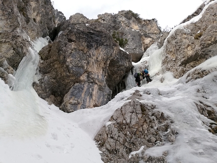 Velo del Piss, Val Sorapiss, Dolomiti - Inizio del Velo del Piss, Val Sorapiss, Dolomiti