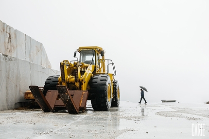 Carie, marble quarries, Apuan Alps - Carie: rock climbing in the marble quarries of the Apuan Alps