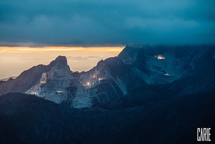 Carie, Cave di marmo, Alpi Apuane - Carie: l'arrampicata nelle cave di marmo delle Alpi Apuane 