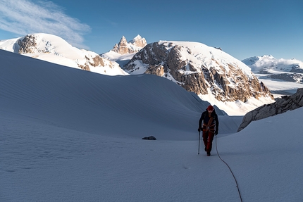 Cerro Cachet Patagonia - La prima salita dalla parete NE di  Cerro Cachet in Patagonia (Lukas Hinterberger, Nicolas Hojac, Stephan Siegrist)