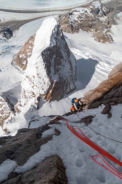 Cerro Cachet Patagonia - La prima salita dalla parete NE di  Cerro Cachet in Patagonia (Lukas Hinterberger, Nicolas Hojac, Stephan Siegrist)