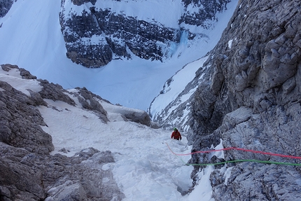 Cresta Zsigmondy, Cima delle Undici, Dolomiti di Sesto - In apertura su Zsigmondycouloir alla Cresta Zsigmondy, Cima delle Undici, Dolomiti di Sesto (Hannes Egarter, Hannes Pfeifhofer 15/01/2020)