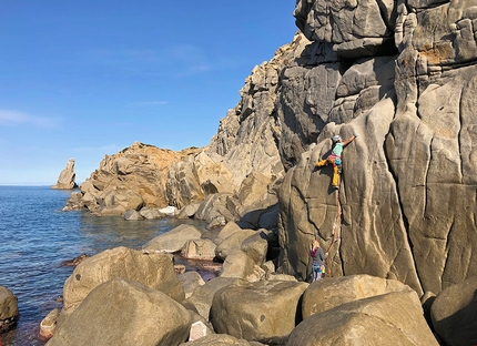 Baia delle Meduse e l'arrampicata trad a Capo Pecora in Sardegna