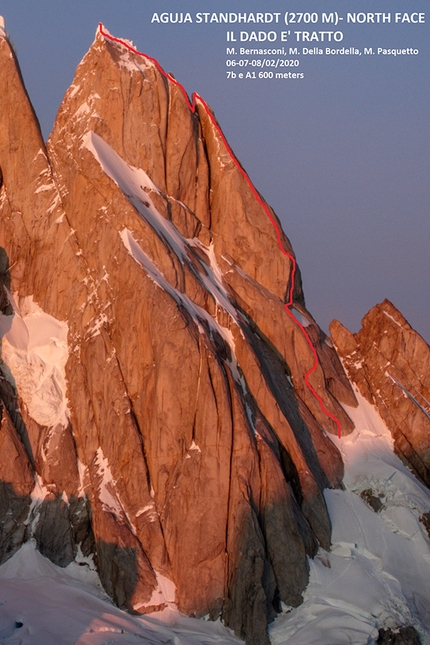 Aguja Standhardt Patagonia - Il tracciato di Il dado è tratto, parete nord di Aguja Standhardt in Patagonia (Matteo Bernasconi, Matteo Della Bordella, Matteo Pasquetto 02/2020)