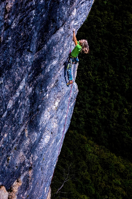 Mauro Magagna - Mauro Magagna: Andrea Tosi in arrampicata a Ceredo Alta.