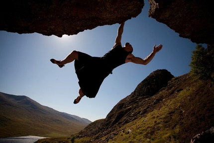 Die by the Drop, new E10 by Dave MacLeod in Scotland