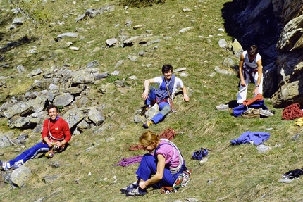 Valle Orco - Generazione Sitting Bull - Valle dell'Orco: Alberto Papuzzi, Andrea Giorda, Annelise Rochat, e in primo piano, Paola Mazzarelli con le EB Super Gratton