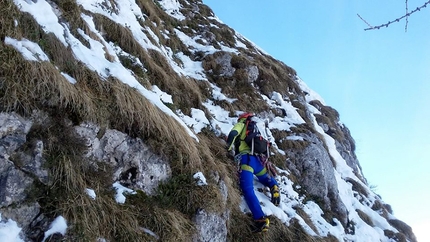 Pizzo di Petto, Alpi Orobie - Durante l'apertura di Cocoon, Pizzo di Petto, Alpi Orobie (15/01/2020 Giangi Angeloni, Marco Birolini, Ennio Spiranelli)