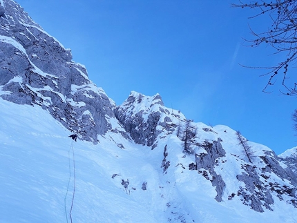 Pizzo di Petto, Alpi Orobie - Durante l'apertura di Cocoon, Pizzo di Petto, Alpi Orobie (15/01/2020 Giangi Angeloni, Marco Birolini, Ennio Spiranelli)