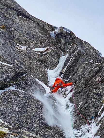 Ice climbing in Norway, Greg Boswell, Jeff Mercier - Ice climbing in Norway: Jeff Mercier in action