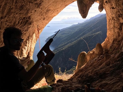 Sardegna arrampicata, Luca Vallata - Una ballata del mare salato, Punta Su Mulone, Sardegna