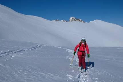 Sci alpinismo in Grecia alla Ricerca degli Antichi Dei - Scialpinismo Monte Olimpo e Cima Skolio: lasciando il Mytikas alle spalle si scende verso valle