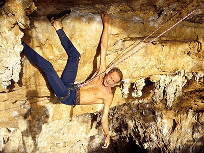 Erri de Luca - Erri De Luca su “Viaggio = infinito” 8b+  Grotta dell'Arenauta - Sperlonga